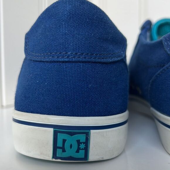 DC Dark Blue Sneakers Size 7 - Picture 5 of 12